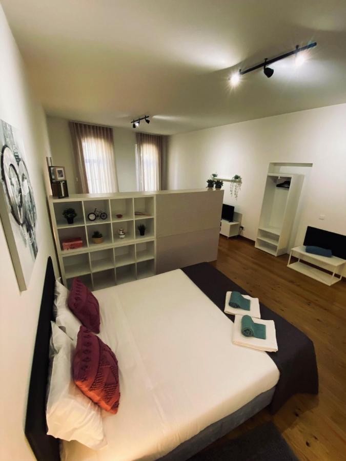 Studio A Zona Historica Clerigos ポルト エクステリア 写真